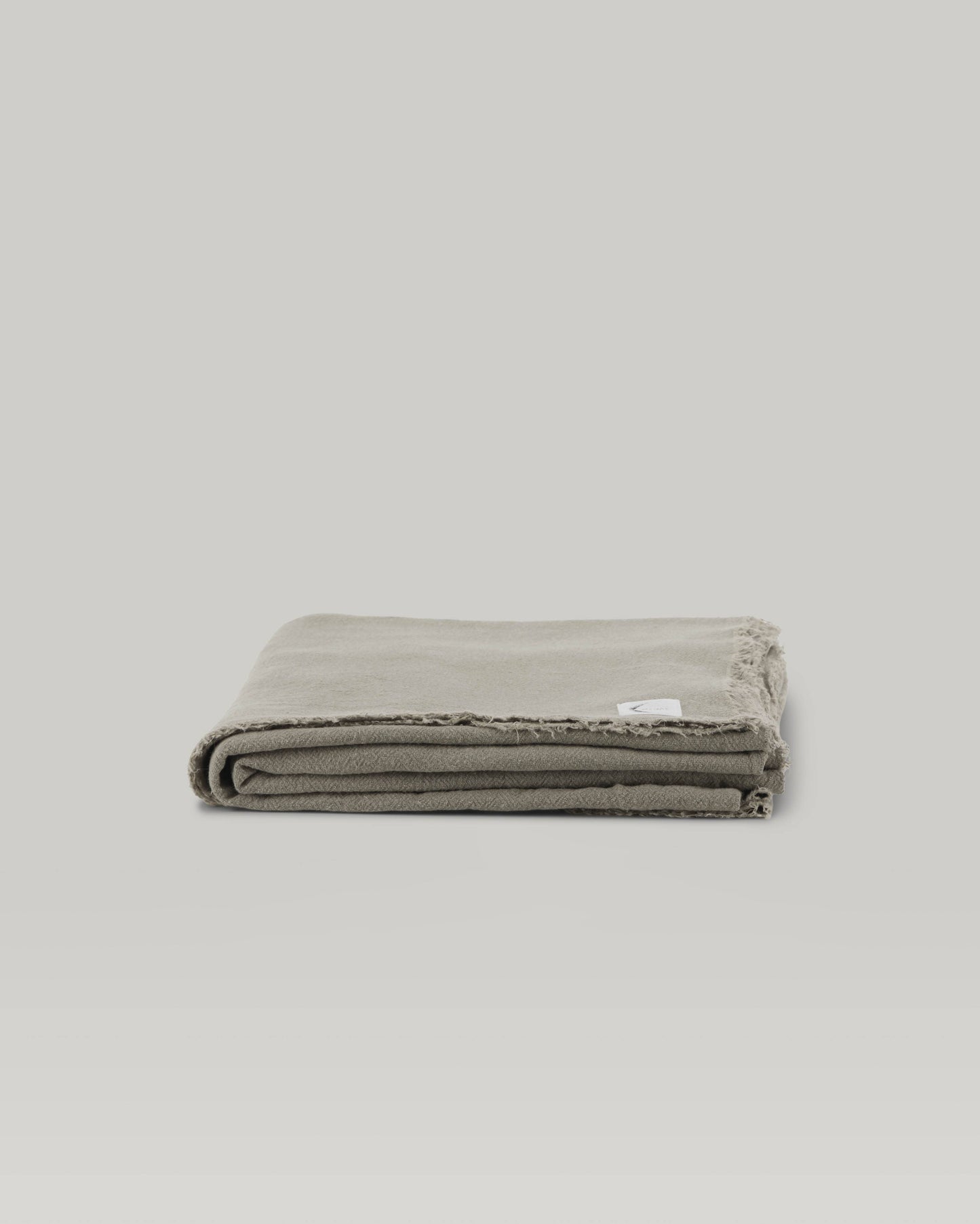 Le Plaid en lin brut Les Choses qu'on Aime Naturel plié