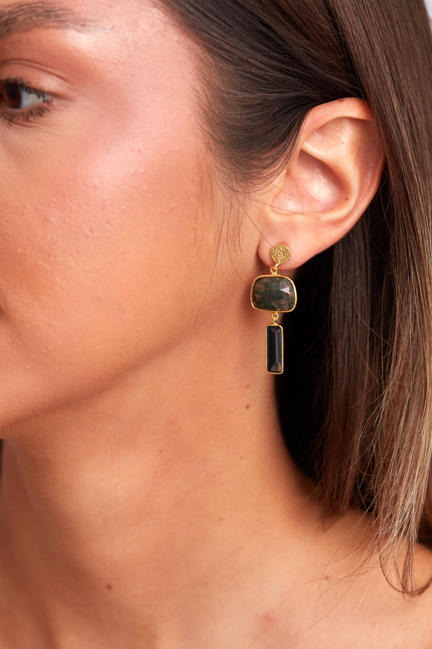 Boucles d'oreilles Jody dorées - Iolite bleue et agate mousse verte