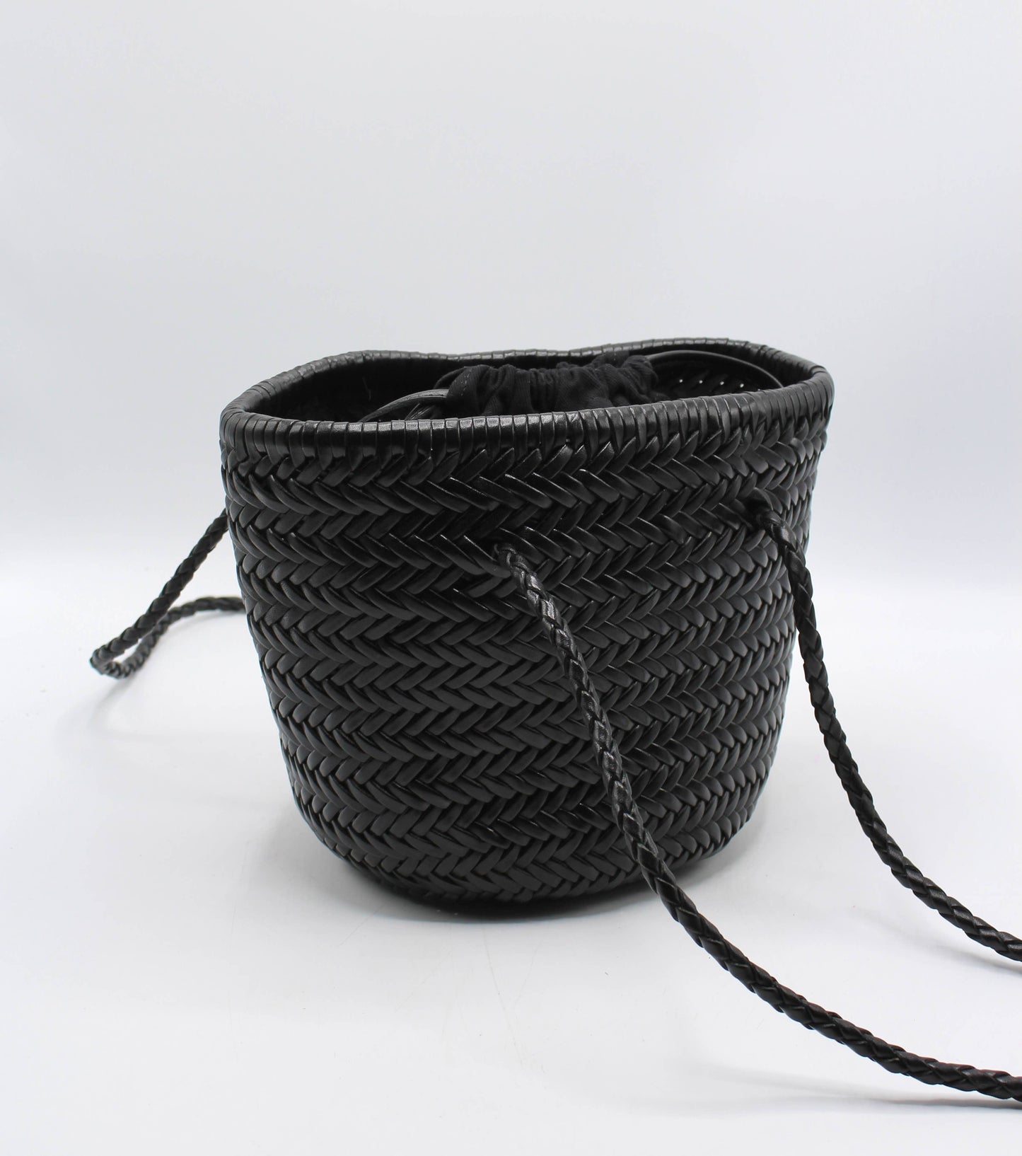 Carmel- Sac seau en cuir véritable tissé à la main