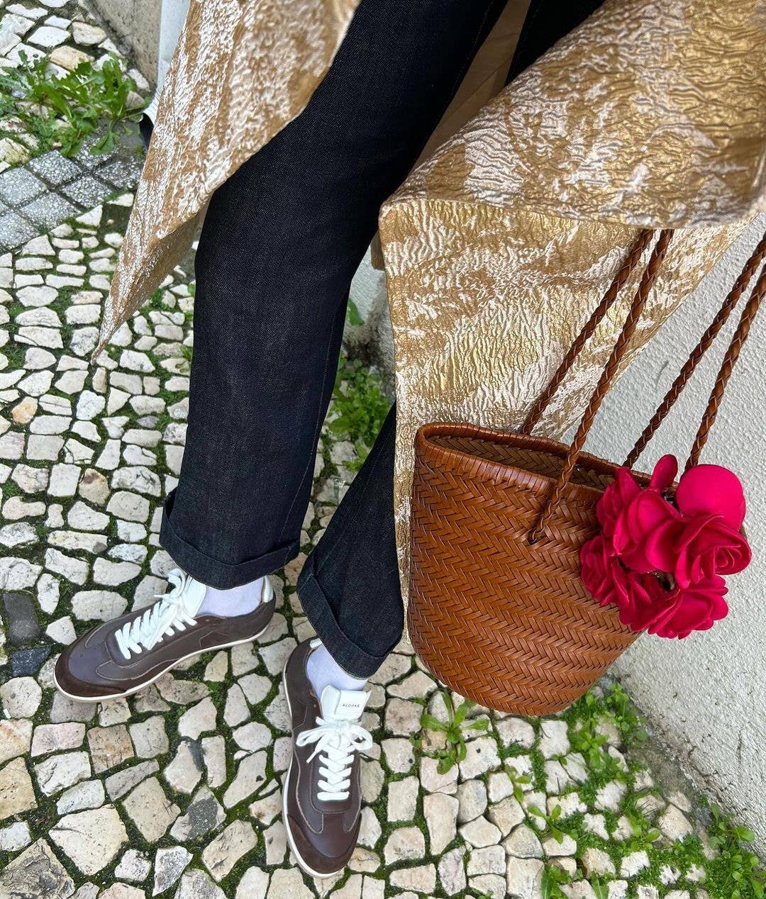 Carmel- Sac seau en cuir véritable tissé à la main