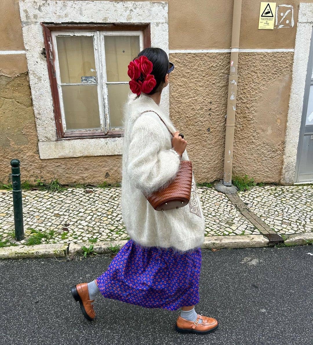 Carmel- Sac seau en cuir véritable tissé à la main