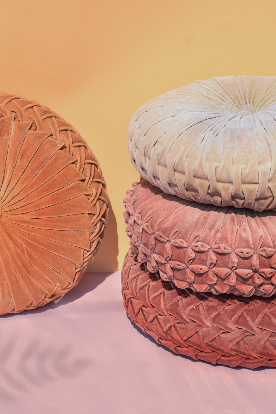 Le Coussin Rond en Velours Moka