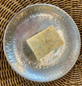 Load image into Gallery viewer, Assiette en étain porte savon