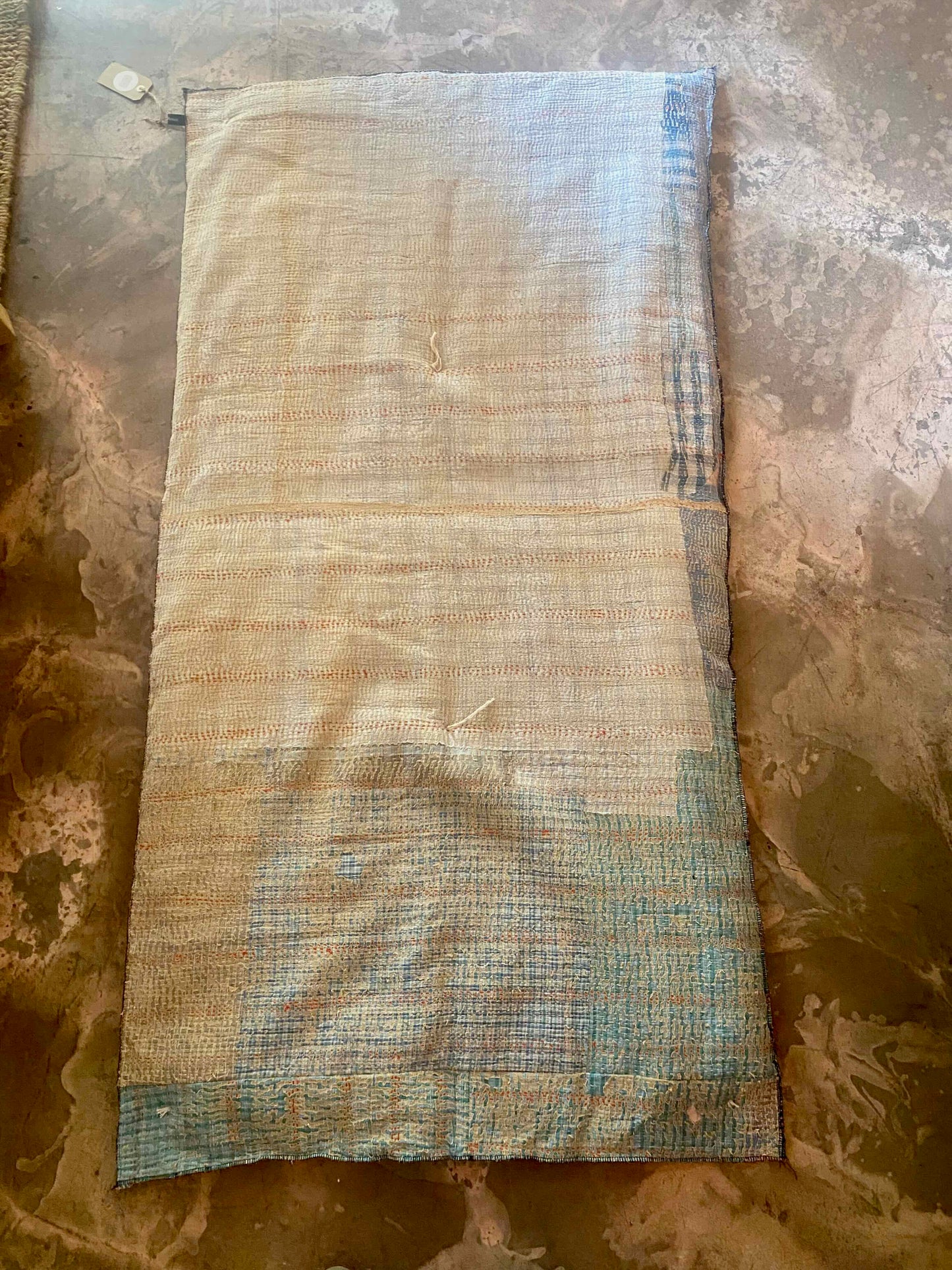 Le Bout de Lit en Kantha