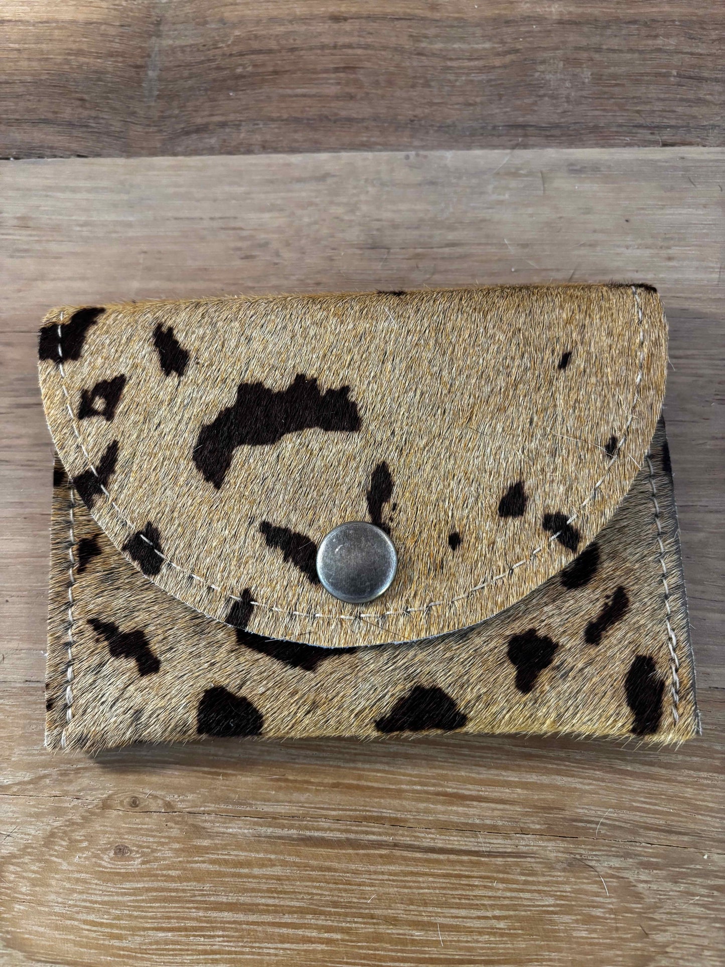 Le Porte Monnaie Peau de Vache Les Choses qu'on Aime tigré