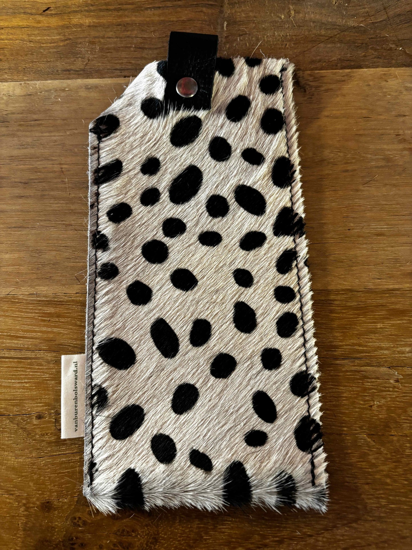 L'étui à lunettes en peau de Vache Les Choses qu'on Aime petites taches noires