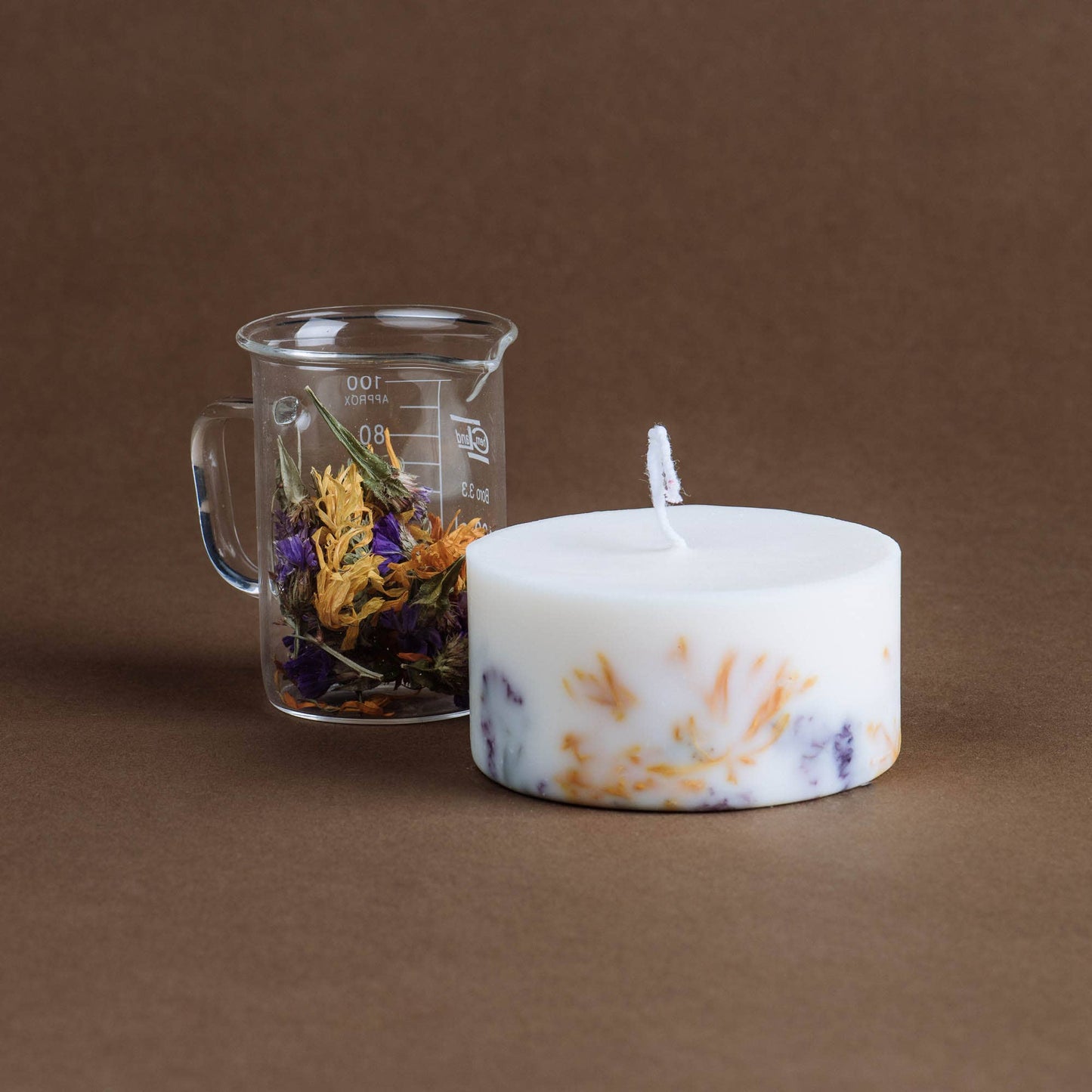 La Bougie aux Fleurs Sauvages