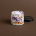 Cargar la imagen en la vista de la galería, Les Sels de Bain aux Fleurs Sauvage Les Choses qu'on Aime ouvert