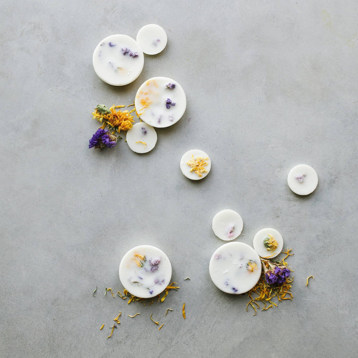 Rondes de cire de soja parfumées aux fleurs sauvages