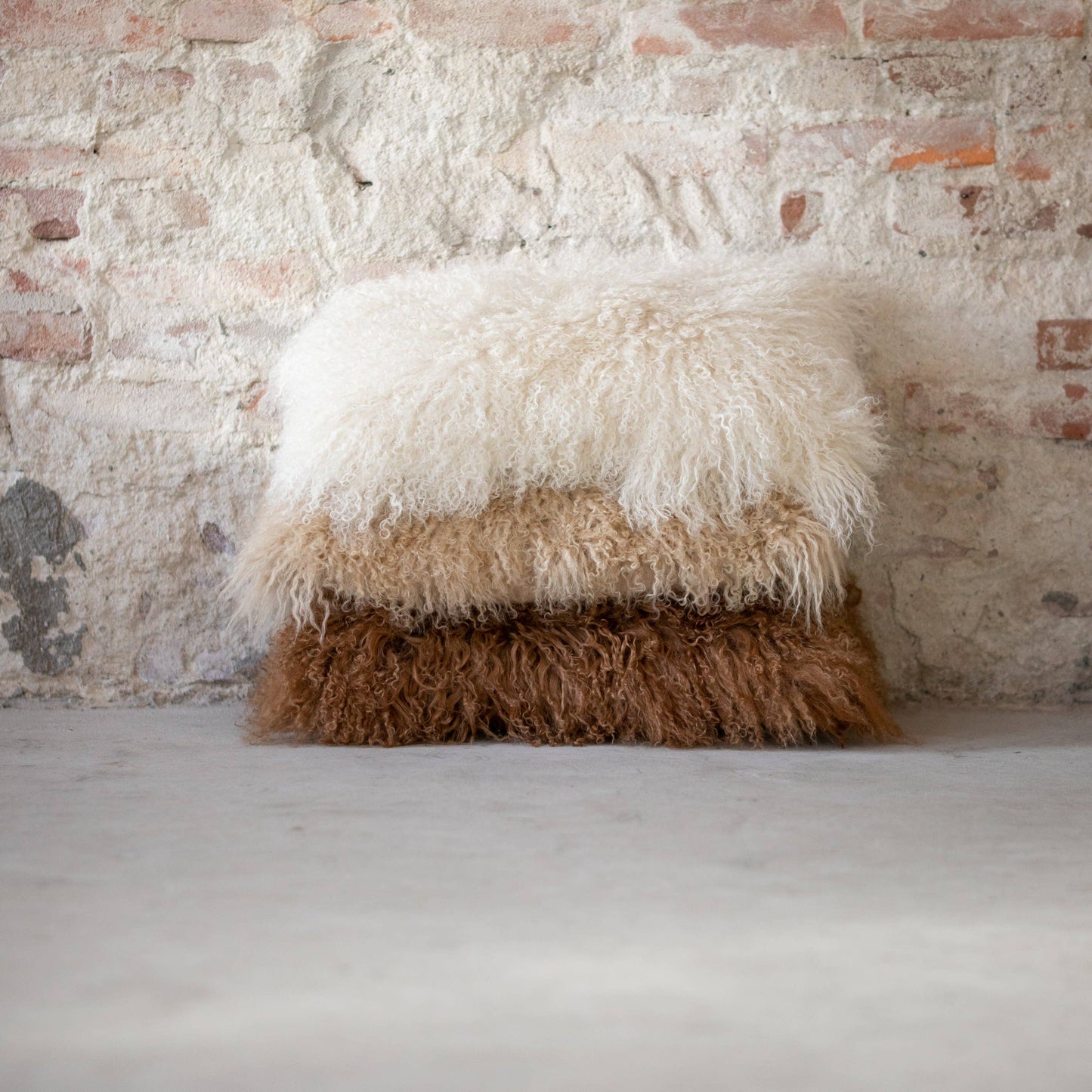 Coussin en peau de mouton tibétaine 30x50cm | 14 couleurs: Gris