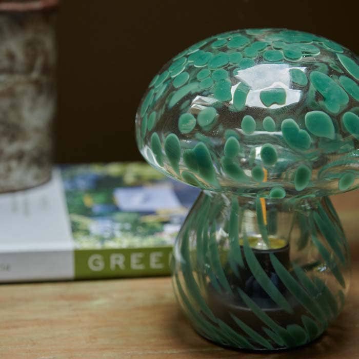 La Lampe Mushroom à points verts Les Choses qu'on Aime