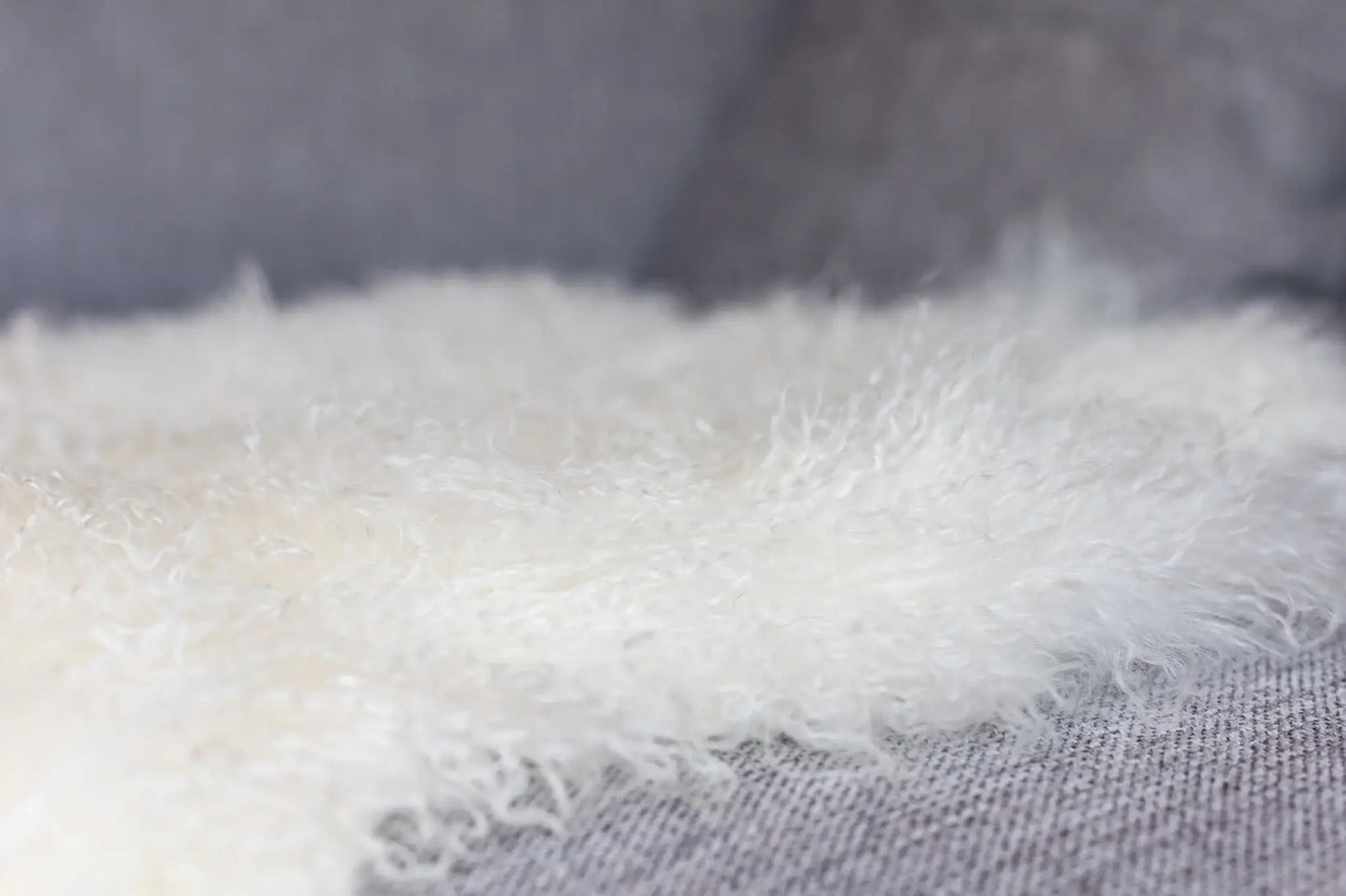 Tapis en peau de mouton bouclée tibétaine | 14 styles teints | env. 100 cm: Mint