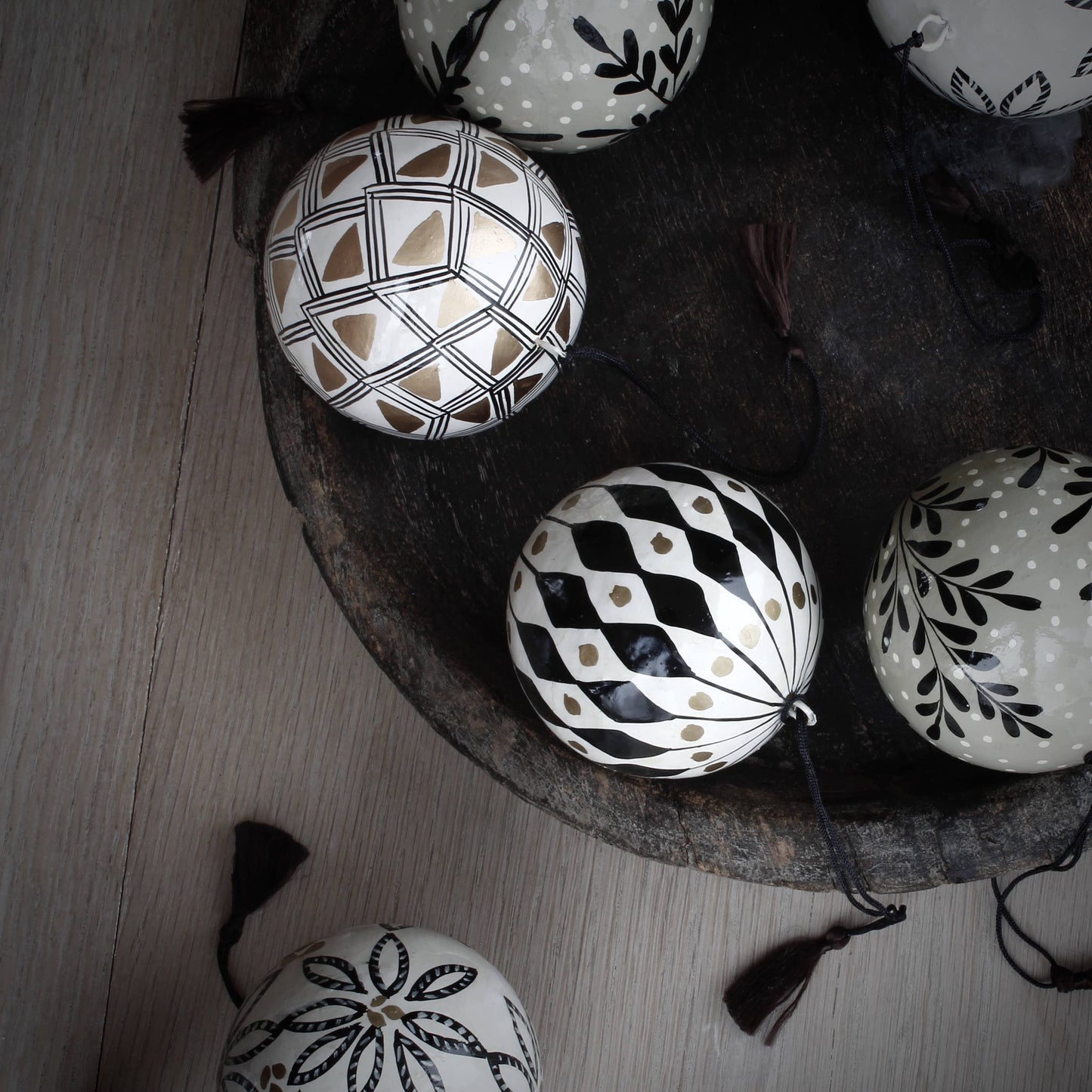 Les Boules de Noël en papier mâché