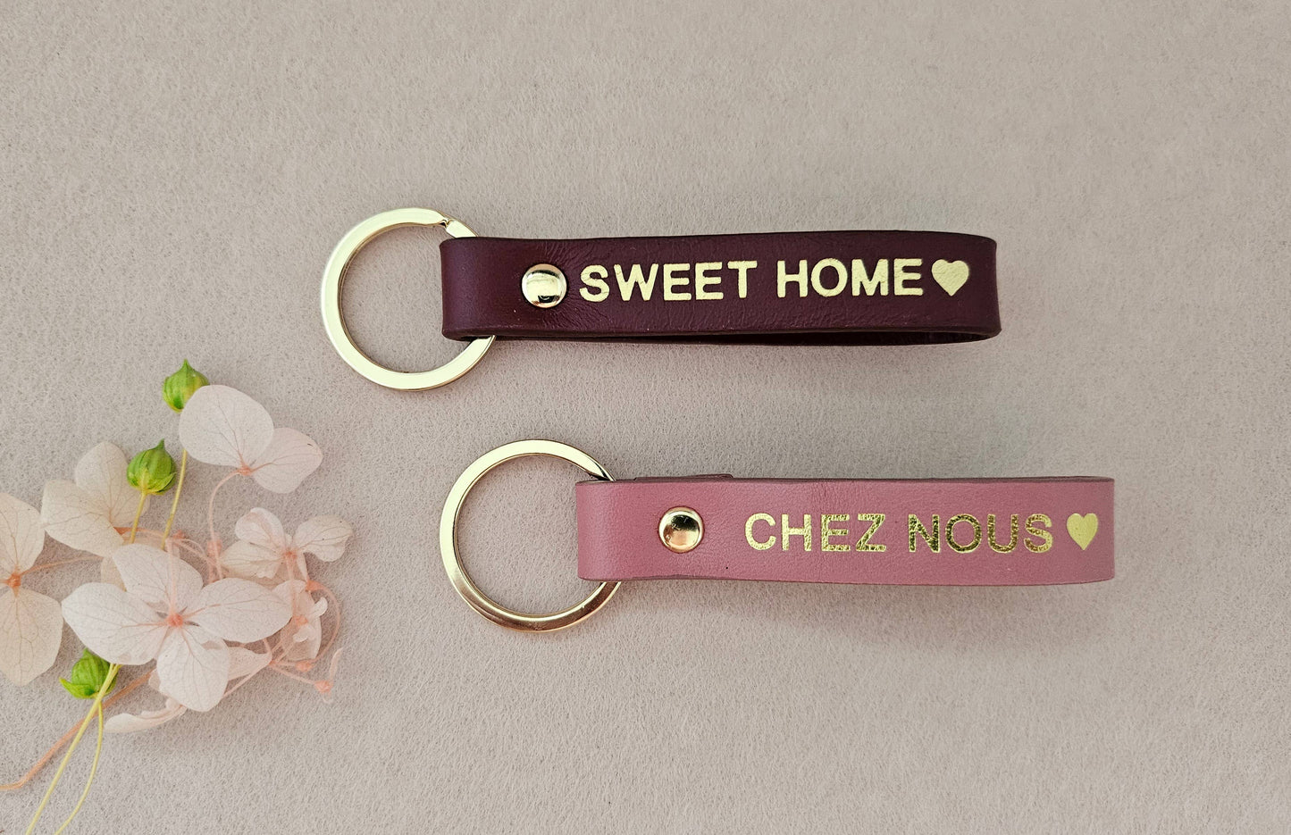 Porte-clé cuir  sweet home / chez nous: Noir / Français / CHEZ NOUS ♥