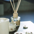 Load image into Gallery viewer, Le Diffuseur de Roses  lettones Les Choses qu'on Aime
