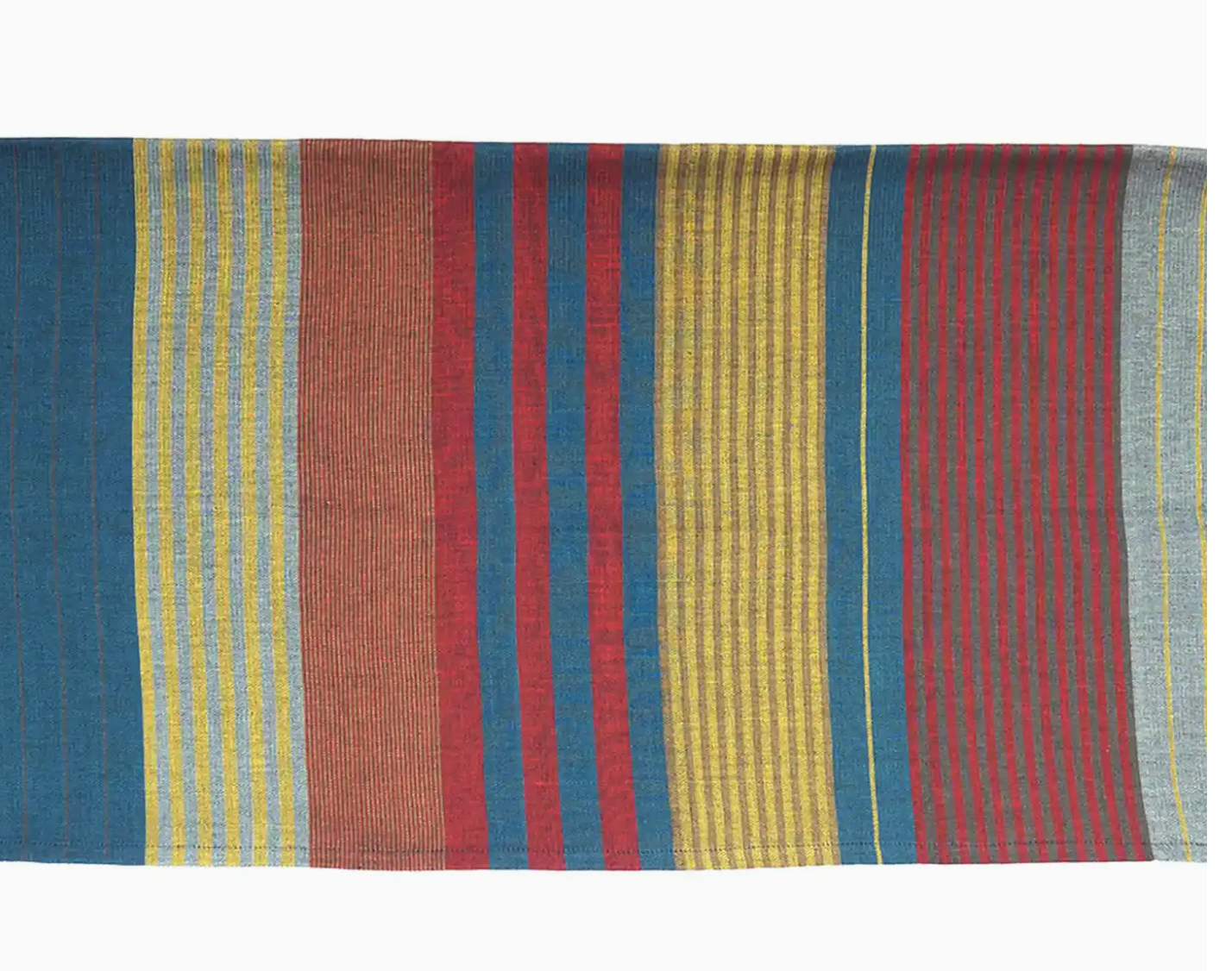 La Fouta Red Blue Les Choses qu'on Aime Dépliée