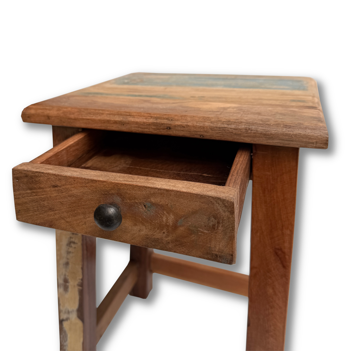 Le Tabouret en bois recyclé avec tiroir