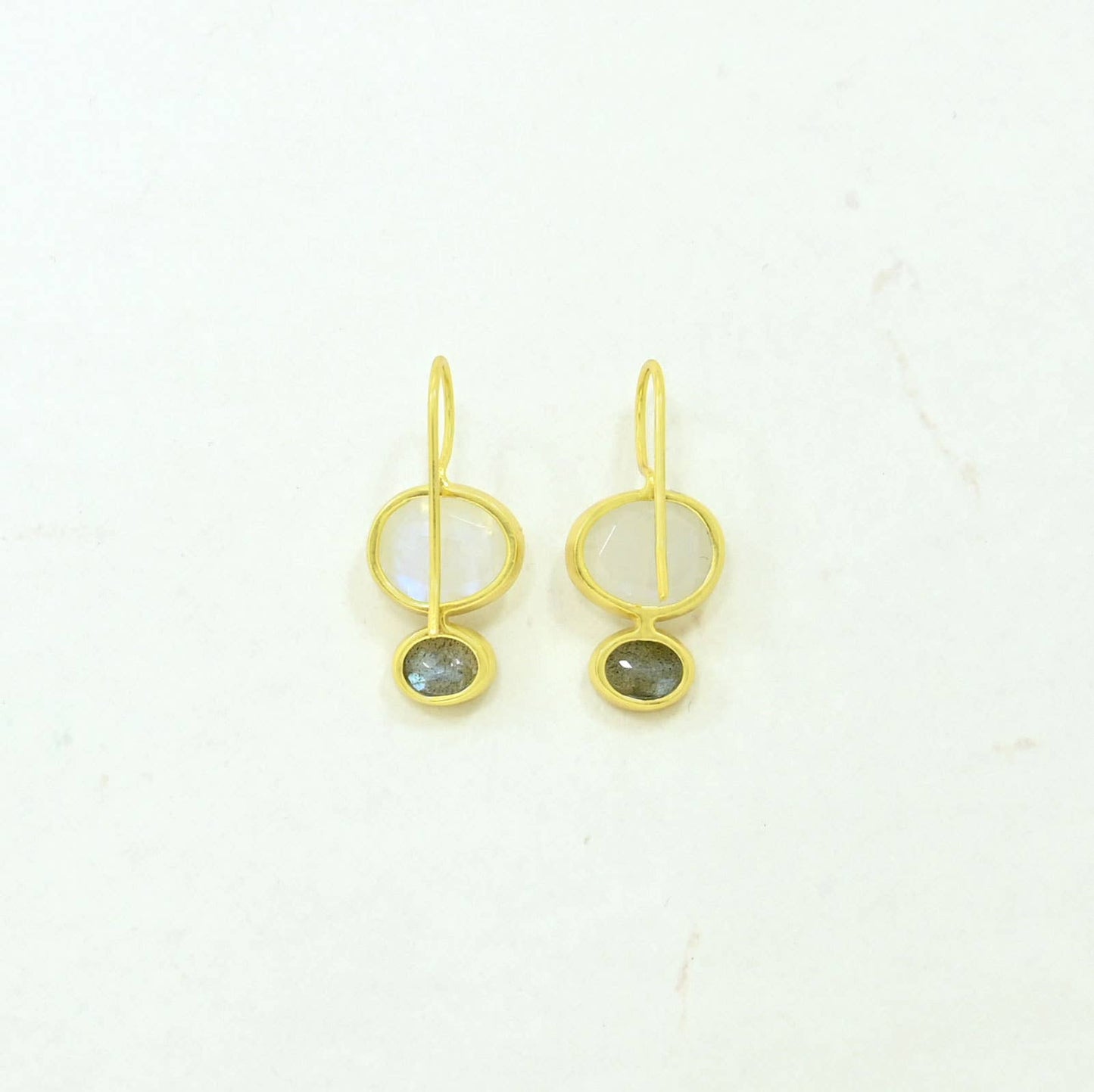 Boucles d'oreilles Primrose plaquées or - Pierre de lune et Labradorite