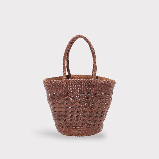 Le Sac Seau Ivy en Cuir Tressé Les Choses qu'on Aime Couleur Café