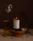 Charger l'image dans la visionneuse de la galerie, La Bougie d'Automne aux Épices Cardamome Les Choses qu'on Aime
