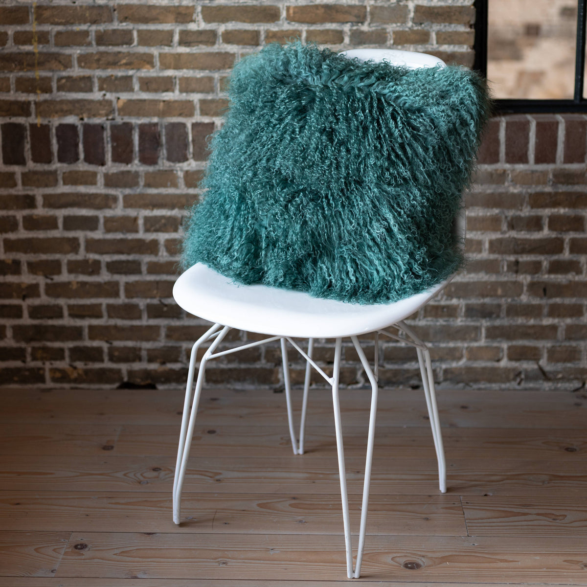 SOLDES | Coussin en peau de mouton tibétaine bouclée | 5 couleurs | 2 tailles